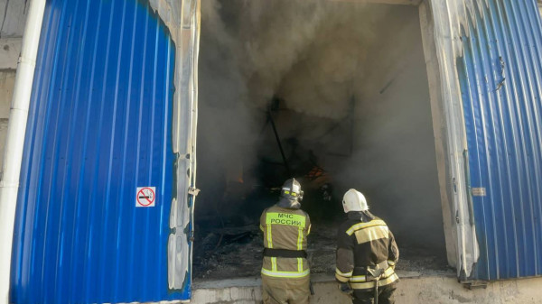Причиной пожара на складе игрушек в Пятигорске могло стать замыкание электропроводки