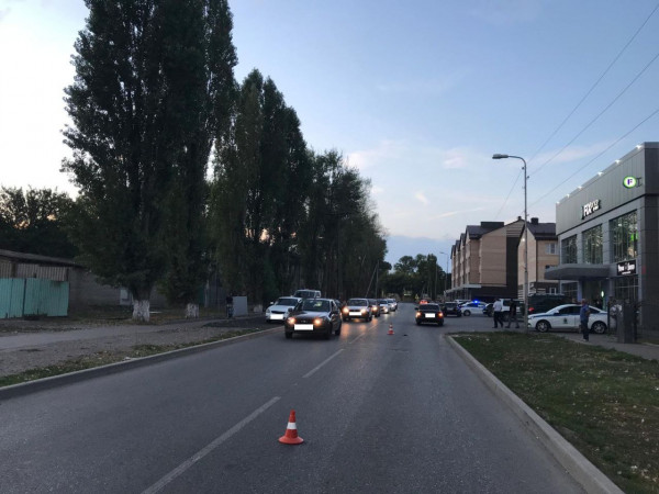 На Ставрополье нарушивший правила ПДД 12-летний пешеход угодил под колеса автомобиля