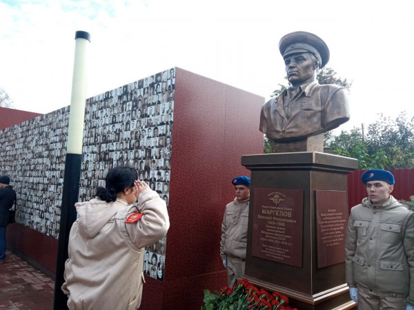 На Ставрополье открыли памятник Василию Маргелову