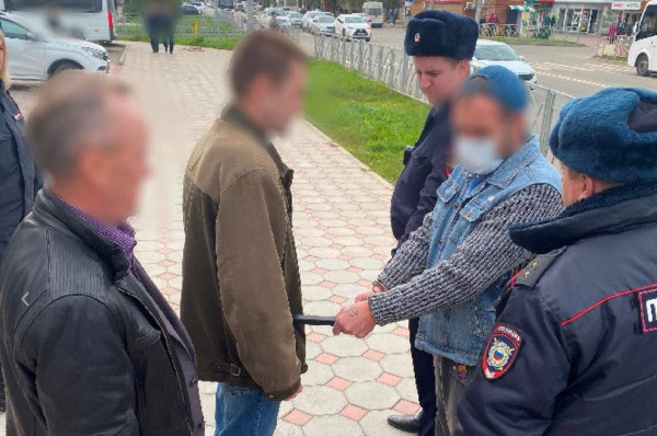 За попытку убийства на остановке общественного транспорта будут судить 46-летнего жителя Невинномысска