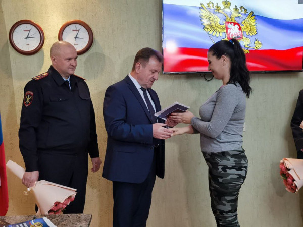 В Ставрополе вручили паспорта 16 жителям Херсонской области