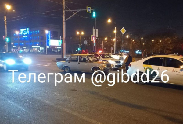 В Ставрополе лишенный прав водитель сбил на переходе пешехода
