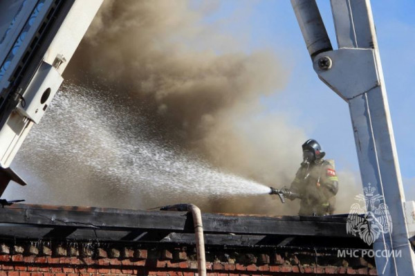 Крупный пожар в Ставрополе потушен