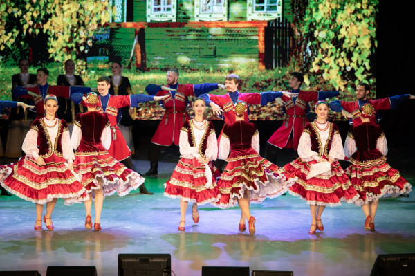 Ансамбль Ставрополье даст благотворительный концерт в ЛНР