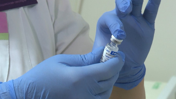 В России приостанавливают подсчет вакцинированных от коронавируса