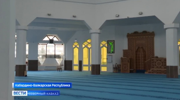 Мусульмане Северного Кавказа в Рамадан молятся Всевышнему о прощении грехов