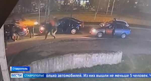 В Ставрополе неизвестные обстреляли автомобиль, в результате погиб человек