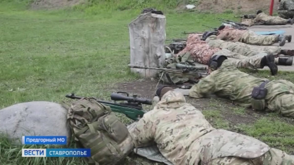 На Ставрополье прошли учения снайперов с применением тепловизионных прицелов