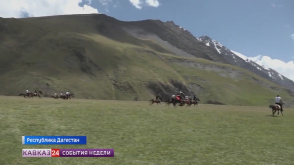 В Дагестане устроили скачки в высокогорном селе