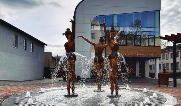 В Кисловодске появился фонтан танцующих балерин