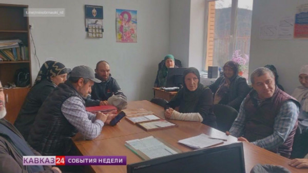 Учитель из Дагестана вытащила из огня двоих детей и пенсионерку