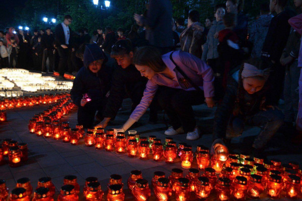 Тысячи свечей зажгли на Ставрополье в память о погибших героях