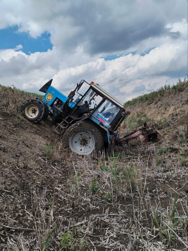Тракторист погиб на Ставрополье, потеряв сознание за рулем