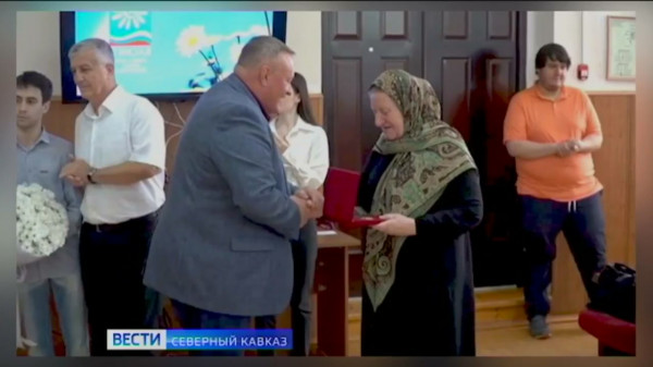 Владимир Путин присвоил звание «Мать-героиня» жительницам Ингушетии и Дагестана