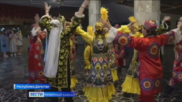 Красоту народных костюмов представили в Дагестане